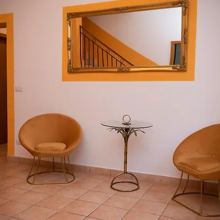 מלון דירות Lux Of The Vatican 3*