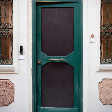 Lux Of The Vatican מלון דירות 3*